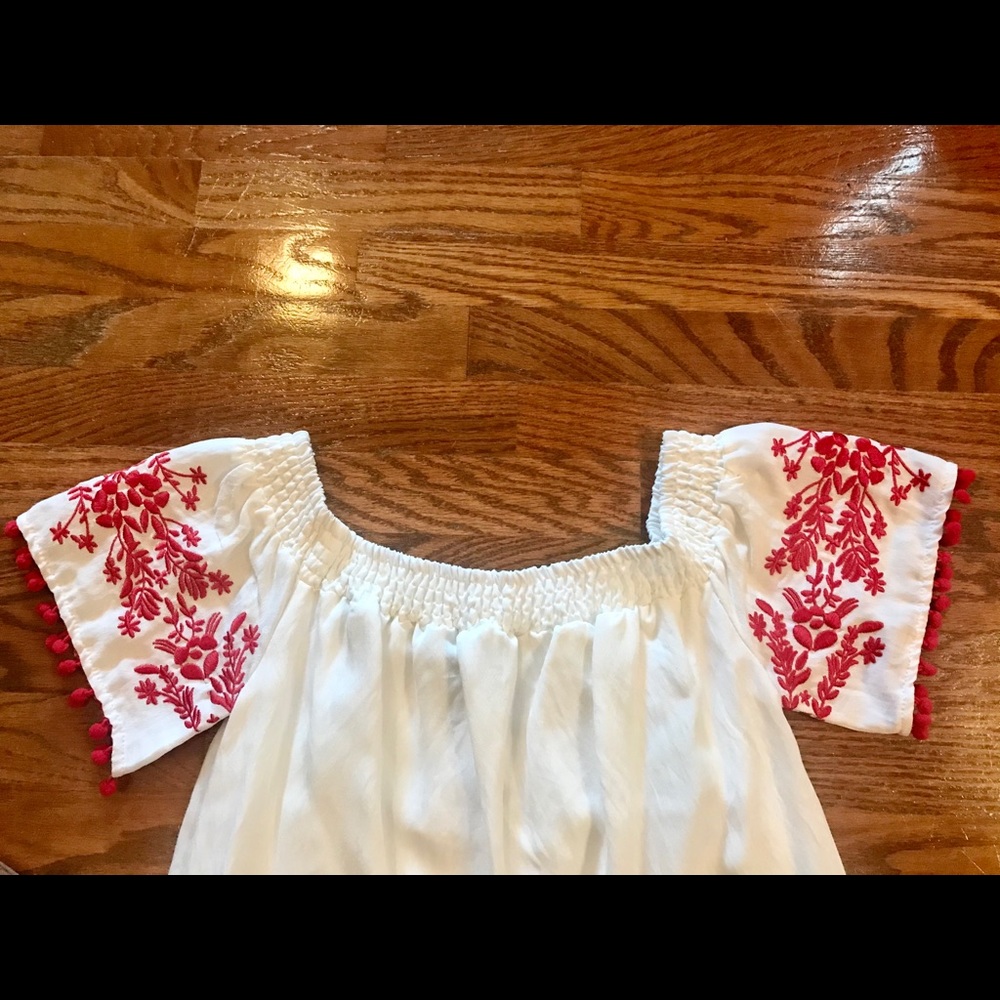 ☀️Forever 21 White & Red Off the Shoulder Dress - Picture 7 of 9
